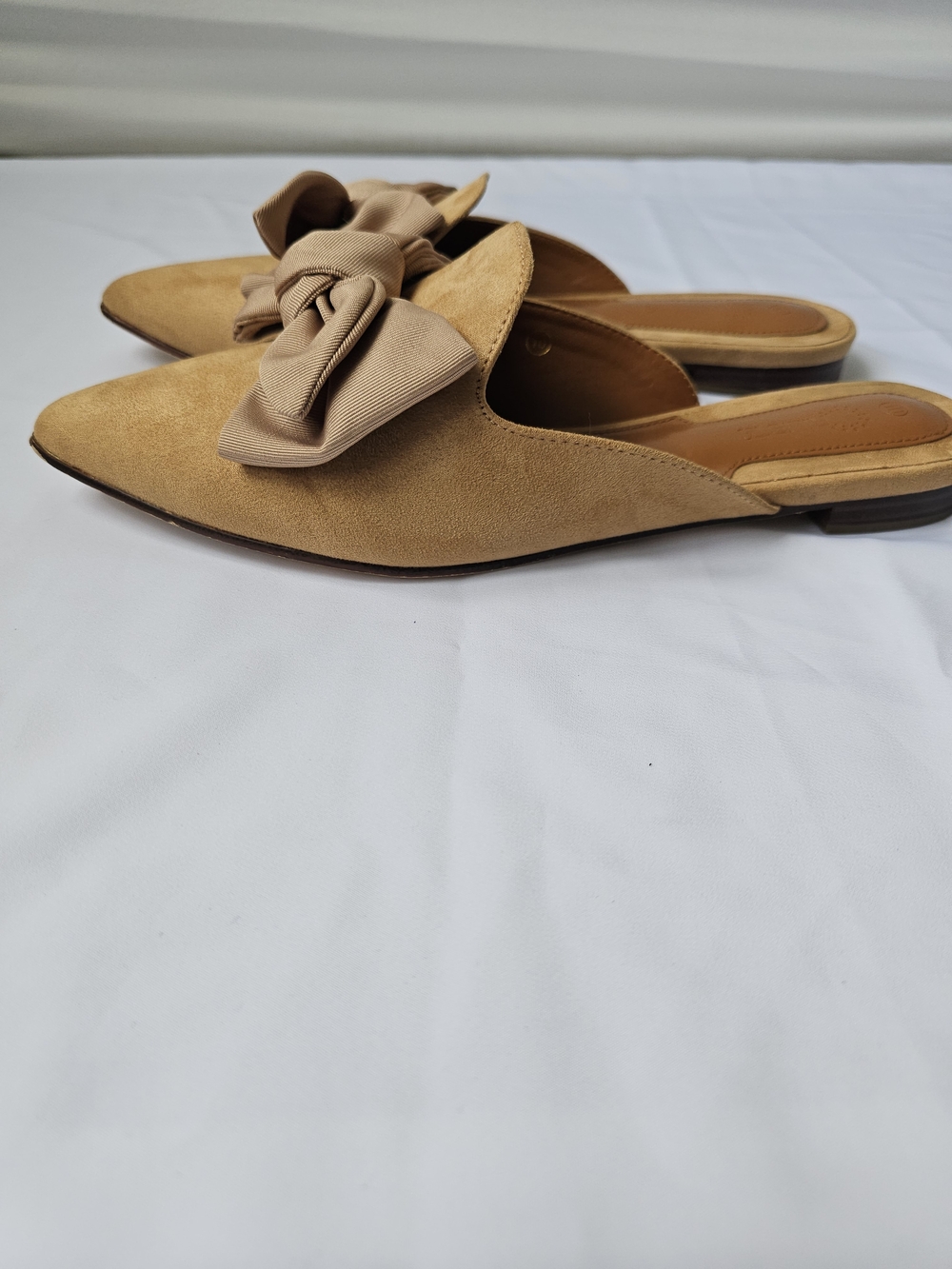 Rilista Khaki Suede Pointed Toe Bow Mules - Size 10 - Picture 8 of 17